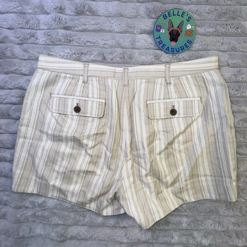 Tory Burch Shorts Sz 8 Beige White Stripe 3